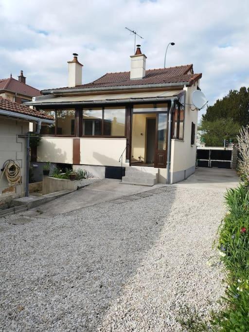 Villa L'Hirondelle Du Faubourg Bar-sur-Aube Exterior foto